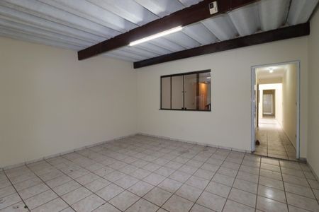 Casa à venda com 210m², 3 quartos e 2 vagasGaragem