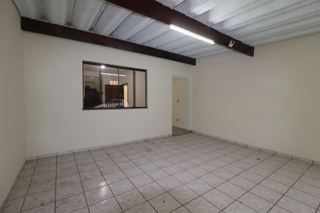 Casa à venda com 210m², 3 quartos e 2 vagasGaragem
