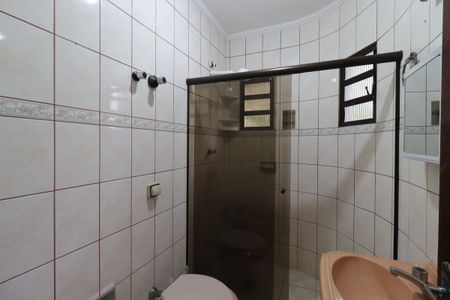 Casa à venda com 210m², 3 quartos e 2 vagasBanheiro da Suíte