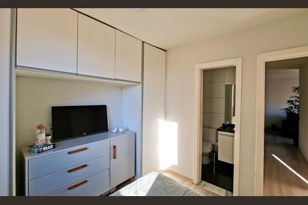 Apartamento à venda com 63m², 3 quartos e 1 vaga Apartamento à venda com 63m², 3 quartos e 1 vagaSuíte