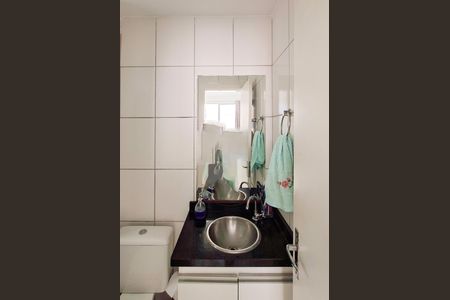 Apartamento à venda com 63m², 3 quartos e 1 vaga Apartamento à venda com 63m², 3 quartos e 1 vagaBanheiro da Suíte