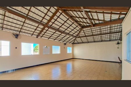 Apartamento à venda com 63m², 3 quartos e 1 vaga Apartamento à venda com 63m², 3 quartos e 1 vagaÁrea comum - Salão de festas