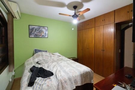 Casa à venda com 430m², 7 quartos e 5 vagasQuarto 2 - Suíte