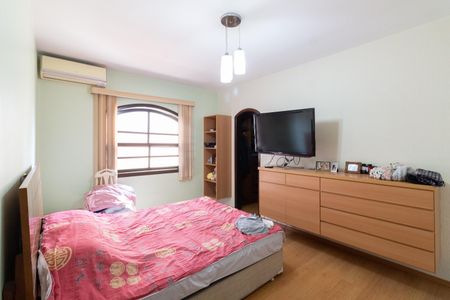 Casa à venda com 430m², 7 quartos e 5 vagasQuarto 3 - Suíte