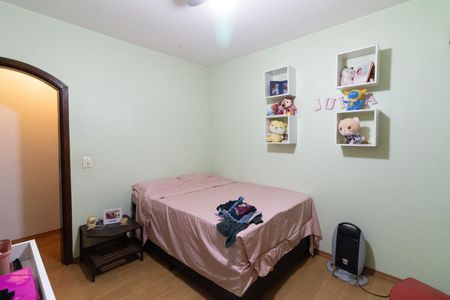 Casa à venda com 430m², 7 quartos e 5 vagasQuarto 1