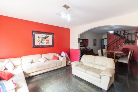 Casa à venda com 430m², 7 quartos e 5 vagasSala