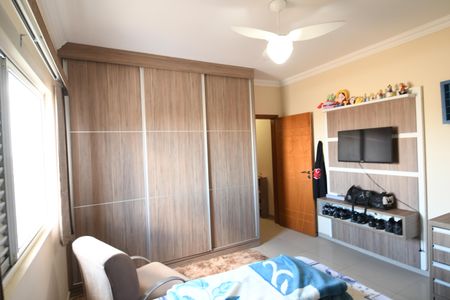 Casa para alugar com 550m², 3 quartos e 4 vagasQuarto 2