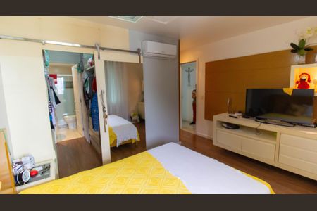 Apartamento à venda com 300m², 4 quartos e 3 vagas Apartamento à venda com 300m², 4 quartos e 3 vagasSuíte 1