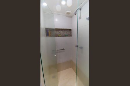 Apartamento à venda com 300m², 4 quartos e 3 vagas Apartamento à venda com 300m², 4 quartos e 3 vagasBanheiro Social