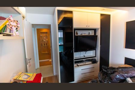 Apartamento à venda com 300m², 4 quartos e 3 vagas Apartamento à venda com 300m², 4 quartos e 3 vagasQuarto 1