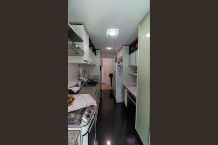 Apartamento à venda com 300m², 4 quartos e 3 vagas Apartamento à venda com 300m², 4 quartos e 3 vagasCozinha