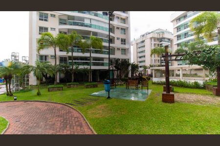 Apartamento à venda com 300m², 4 quartos e 3 vagas Apartamento à venda com 300m², 4 quartos e 3 vagasFachada