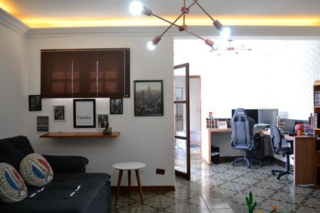 Casa para alugar com 321m², 3 quartos e 4 vagasSala de TV