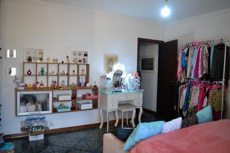 Casa para alugar com 321m², 3 quartos e 4 vagasSuíte