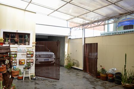 Casa para alugar com 321m², 3 quartos e 4 vagasArea externa