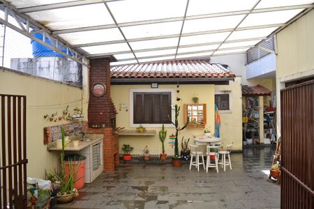 Casa para alugar com 321m², 3 quartos e 4 vagasArea externa