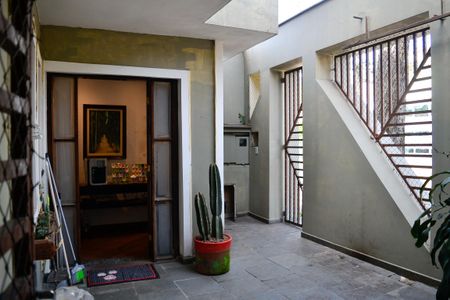 Casa para alugar com 321m², 3 quartos e 4 vagasArea externa