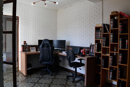 Casa para alugar com 321m², 3 quartos e 4 vagasSala de TV