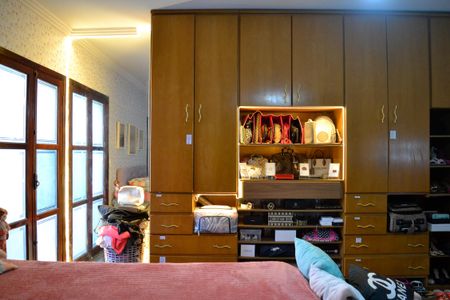 Casa para alugar com 321m², 3 quartos e 4 vagasSuíte