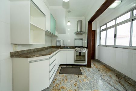 Apartamento para alugar com 200m², 3 quartos e 2 vagasCOZINHA