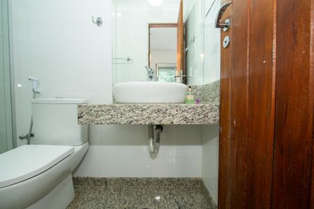 Apartamento para alugar com 200m², 3 quartos e 2 vagasBANHEIRO2