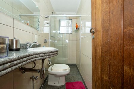 Apartamento para alugar com 200m², 3 quartos e 2 vagasBANHEIRO3