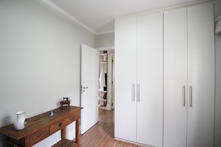 Apartamento à venda com 57m², 2 quartos e 1 vagaQuarto 2