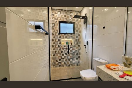 Casa de condomínio à venda com 188m², 3 quartos e 4 vagas Casa de condomínio à venda com 188m², 3 quartos e 4 vagasBanheiro