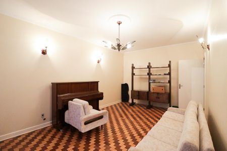 Casa à venda com 122m², 2 quartos e 4 vagasSala