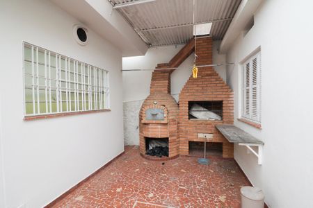 Casa à venda com 122m², 2 quartos e 4 vagasÁrea Externa