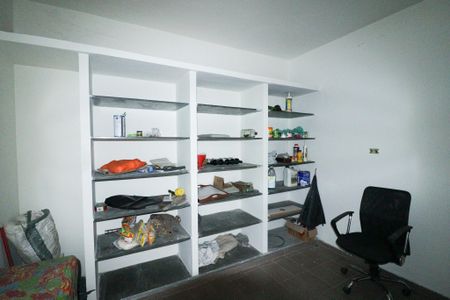 Casa à venda com 122m², 2 quartos e 4 vagasÁrea de Serviço e Banheiro de Serviço