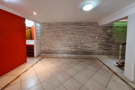 Casa à venda com 290m², 3 quartos e 2 vagas Casa à venda com 290m², 3 quartos e 2 vagasSala