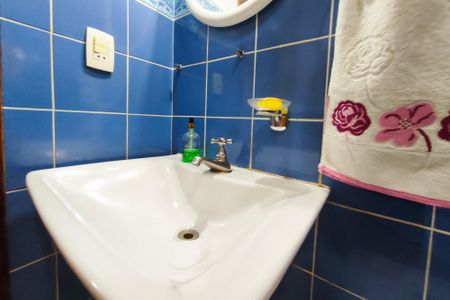 Casa à venda com 290m², 3 quartos e 2 vagas Casa à venda com 290m², 3 quartos e 2 vagasBanheiro Social