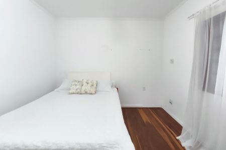 Casa à venda com 290m², 3 quartos e 2 vagas Casa à venda com 290m², 3 quartos e 2 vagasQuarto 1