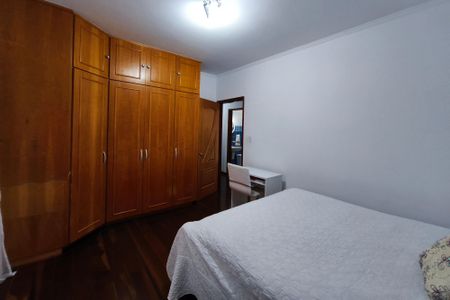 Casa à venda com 290m², 3 quartos e 2 vagas Casa à venda com 290m², 3 quartos e 2 vagasQuarto 1