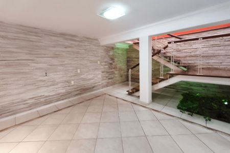 Casa à venda com 290m², 3 quartos e 2 vagas Casa à venda com 290m², 3 quartos e 2 vagasSala