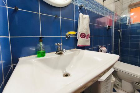 Casa à venda com 290m², 3 quartos e 2 vagas Casa à venda com 290m², 3 quartos e 2 vagasBanheiro Social