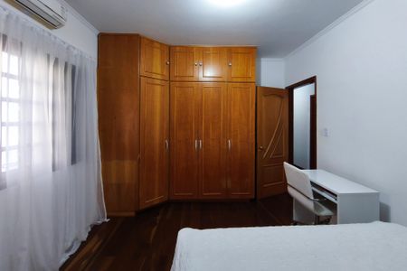 Casa à venda com 290m², 3 quartos e 2 vagas Casa à venda com 290m², 3 quartos e 2 vagasQuarto 1