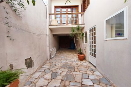 Casa à venda com 290m², 3 quartos e 2 vagas Casa à venda com 290m², 3 quartos e 2 vagasQuintal - Garagem