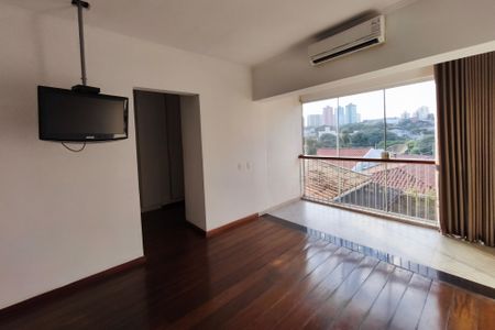 Casa à venda com 290m², 3 quartos e 2 vagas Casa à venda com 290m², 3 quartos e 2 vagas Suíte