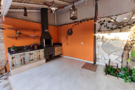 Casa à venda com 290m², 3 quartos e 2 vagas Casa à venda com 290m², 3 quartos e 2 vagasÁrea gourmet