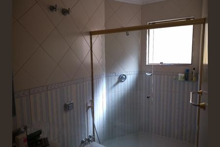 Casa à venda com 700m², 7 quartos e 6 vagasBanheiro 1 da casa 1