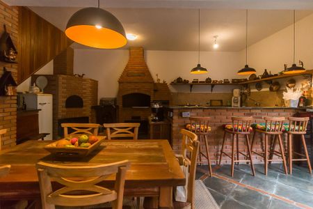 Casa para alugar com 470m², 4 quartos e 10 vagasEspaço Gourmet