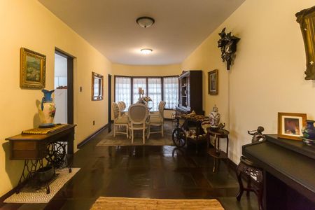 Casa para alugar com 470m², 4 quartos e 10 vagasSala de Jantar