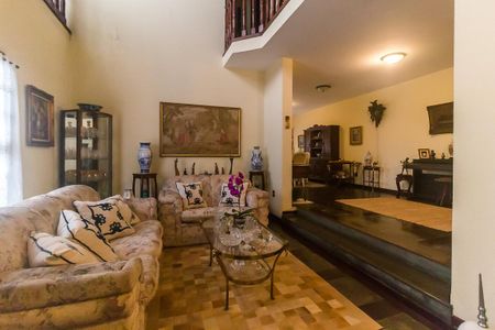 Casa para alugar com 470m², 4 quartos e 10 vagasSala de Estar