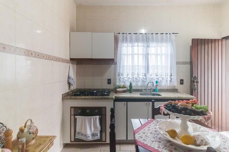 Casa para alugar com 470m², 4 quartos e 10 vagasCozinha