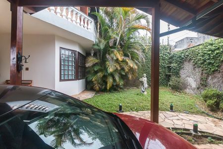 Casa para alugar com 470m², 4 quartos e 10 vagasEntrada