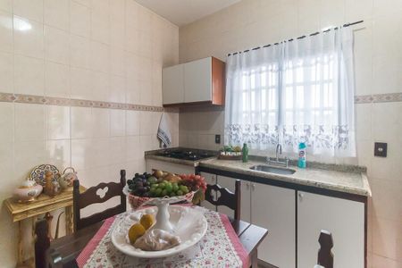 Casa para alugar com 470m², 4 quartos e 10 vagasCozinha