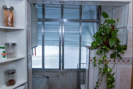 Apartamento à venda com 60m², 2 quartos e 1 vagaÁrea de Serviço