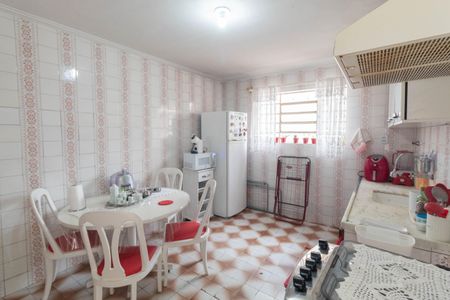 Casa à venda com 150m², 3 quartos e 2 vagasCozinha